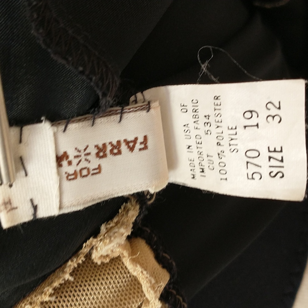 Slip Dress from NYC Movie Set Black Party Sexy Chemise w Bra USA Made sz 32 apx4 - Picture 7 of 12